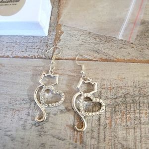 NEW in box silver heart earrings w kitties & rhinestones